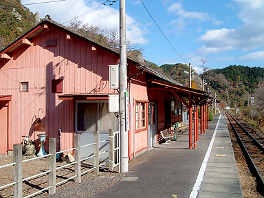 矢祭山駅