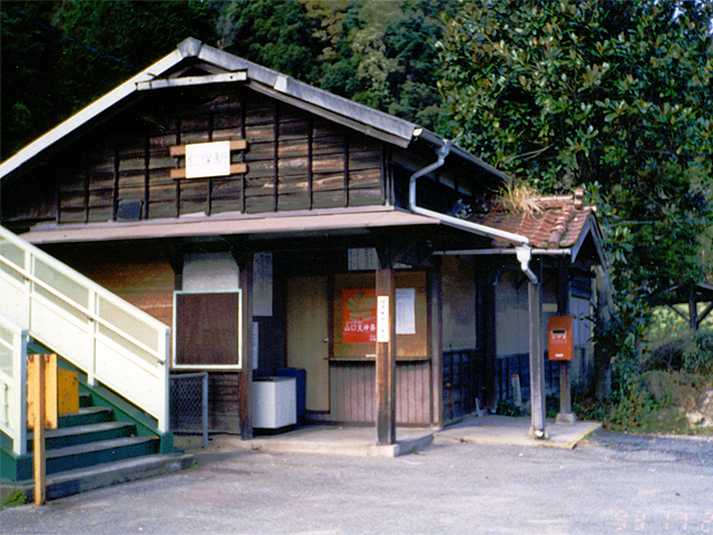 mۉw