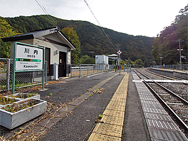 ����w�i�i�q�����{�j