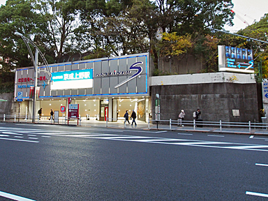 �������w