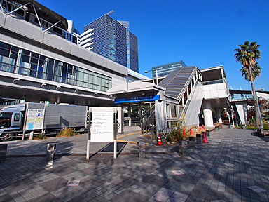 �����r�b�O�T�C�g�w